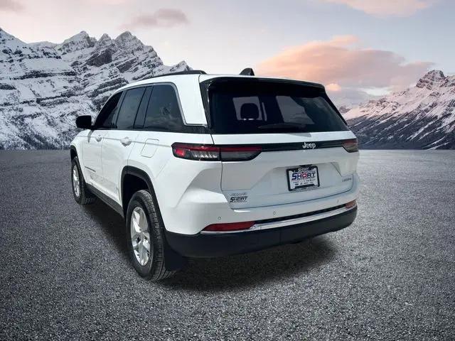 2026 Jeep Grand Cherokee Altitude 4x4