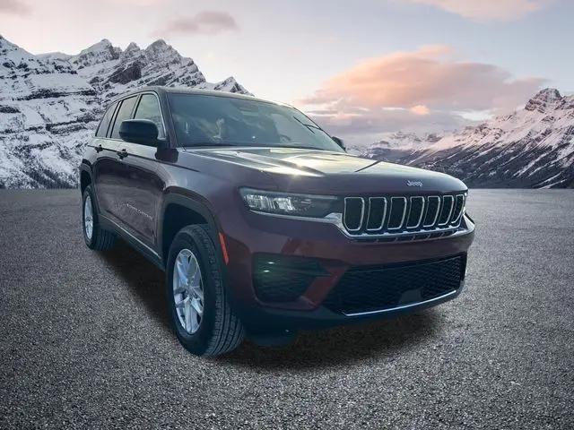 2026 Jeep Grand Cherokee Laredo 4x4
