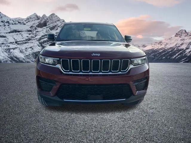 2026 Jeep Grand Cherokee Laredo 4x4