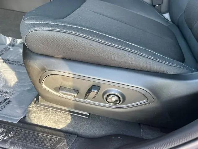 2026 Jeep Grand Cherokee Laredo 4x4