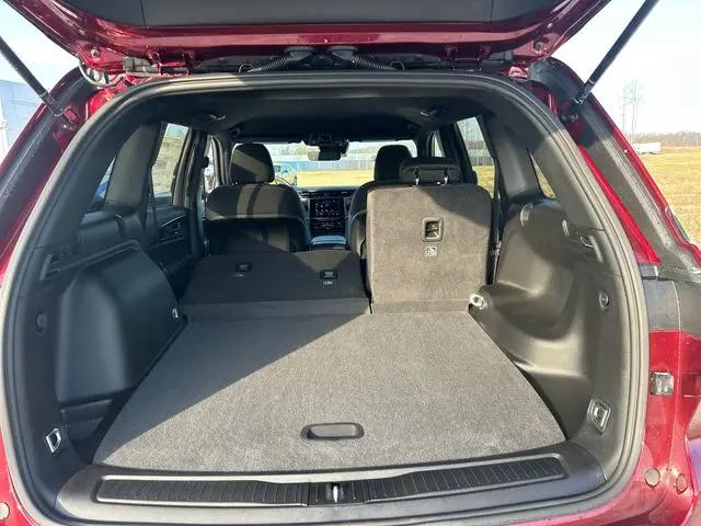 2026 Jeep Grand Cherokee Laredo 4x4