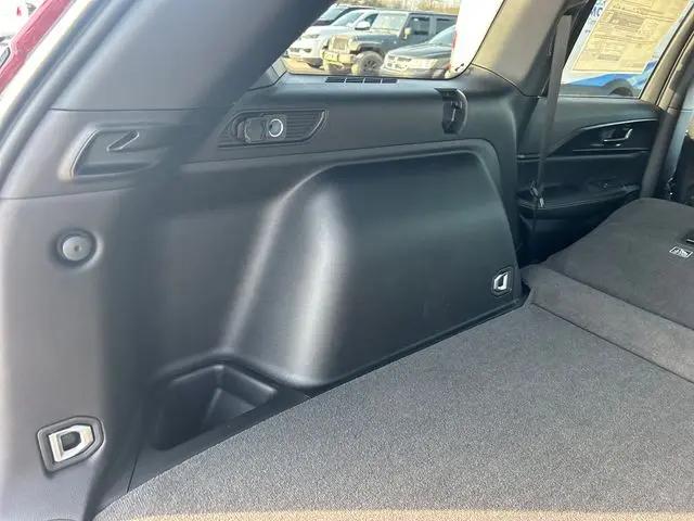 2026 Jeep Grand Cherokee Laredo 4x4