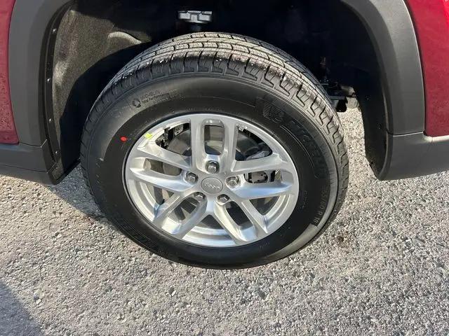 2026 Jeep Grand Cherokee Laredo 4x4