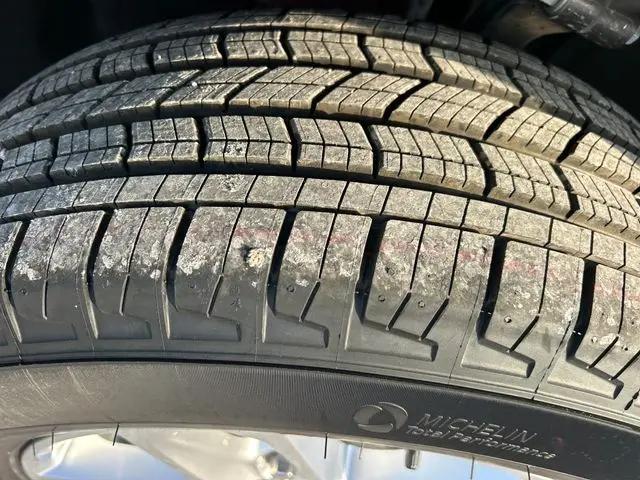 2026 Jeep Grand Cherokee Laredo 4x4