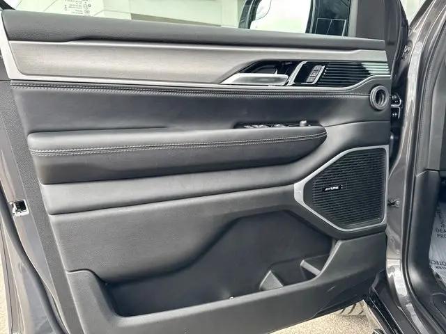 2026 Jeep Grand Wagoneer L Limited Altitude 4x4