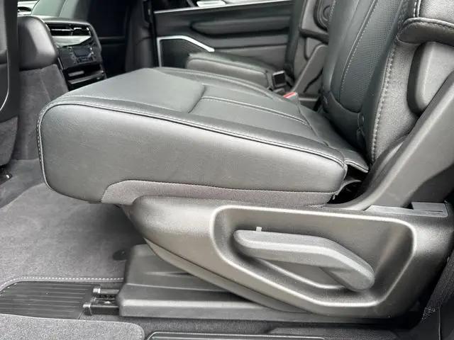 2026 Jeep Grand Wagoneer L Limited Altitude 4x4