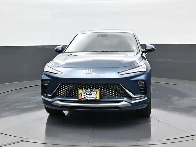 2026 Buick NV Avenir FWD