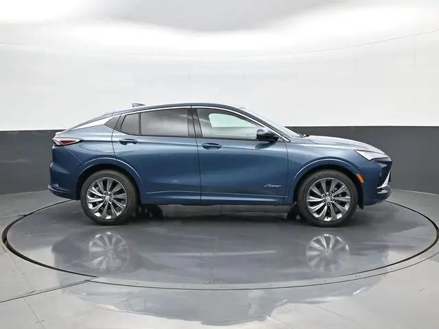 2026 Buick NV Avenir FWD