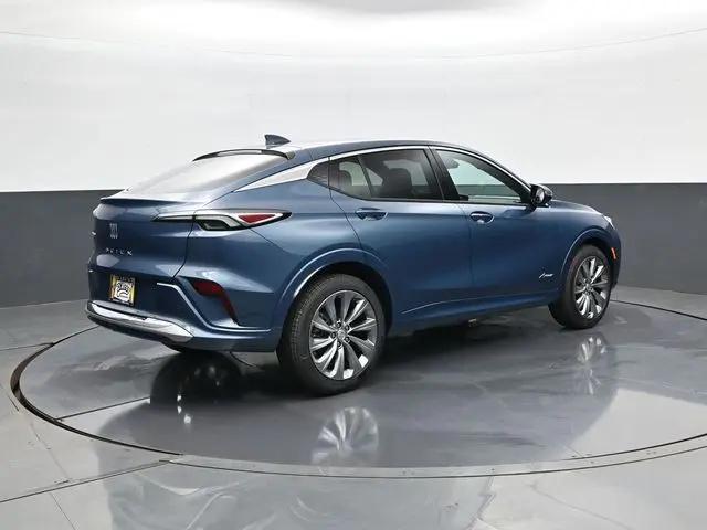 2026 Buick NV Avenir FWD