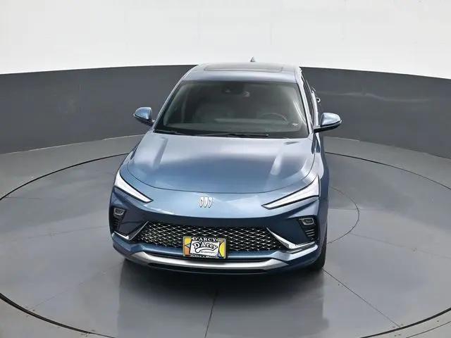 2026 Buick NV Avenir FWD