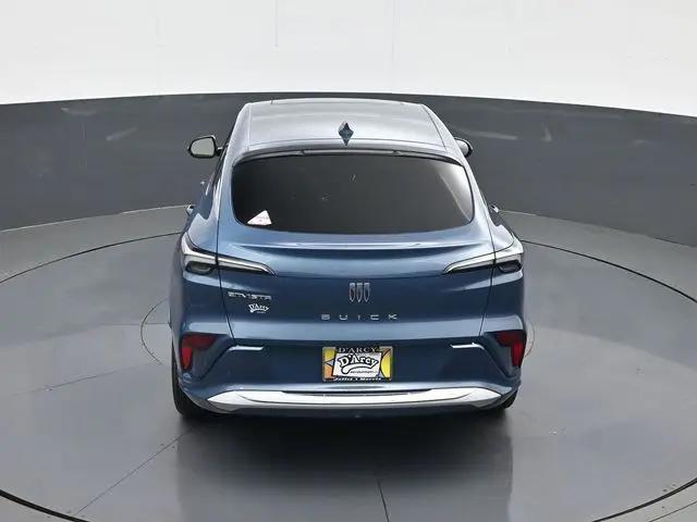 2026 Buick NV Avenir FWD