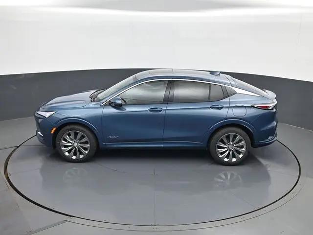 2026 Buick NV Avenir FWD