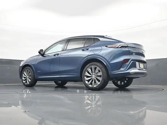 2026 Buick NV Avenir FWD