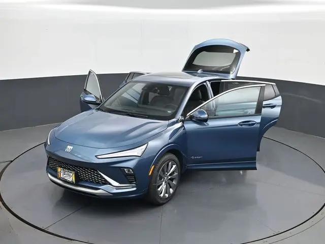 2026 Buick NV Avenir FWD
