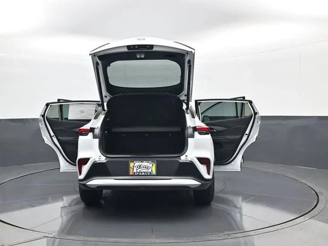 2026 Buick NV Preferred FWD