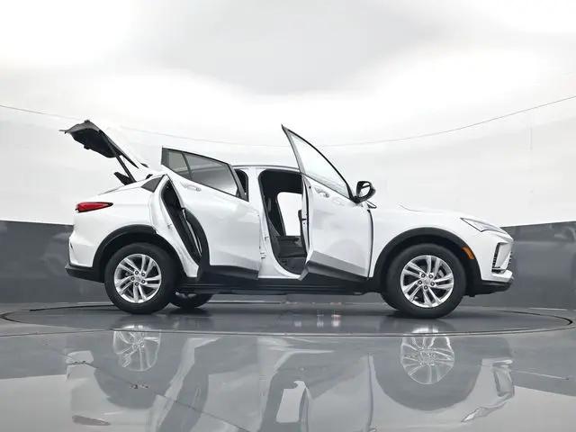 2026 Buick NV Preferred FWD
