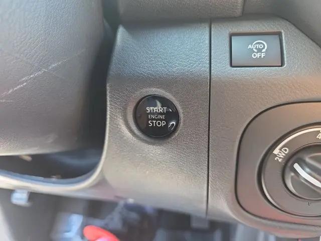 2026 Nissan Frontier Crew Cab PRO-4X 4x4
