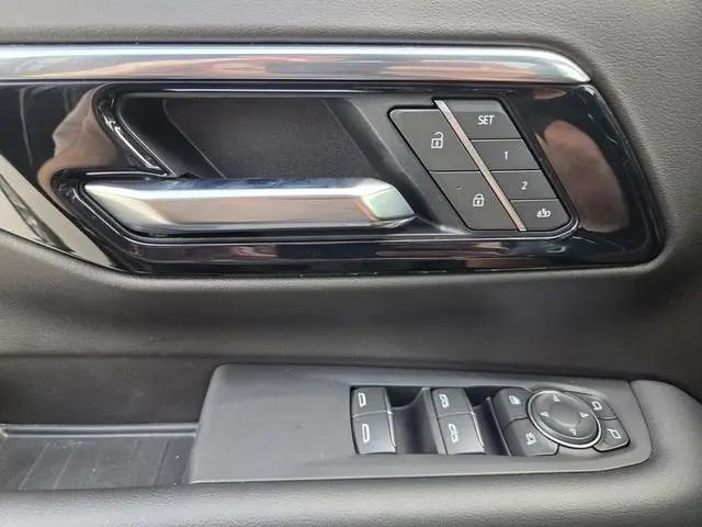 2025 Chevrolet Tahoe 4WD High Country