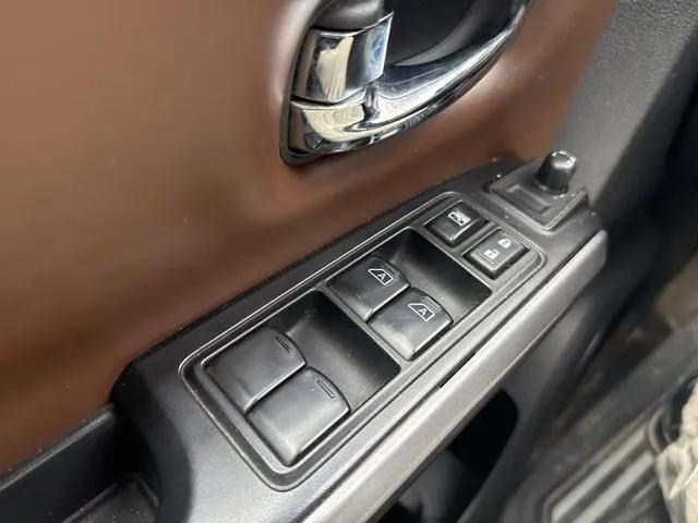 2016 Nissan Titan XD Platinum Reserve Diesel