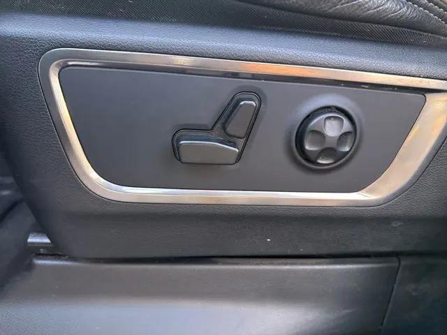 2019 Ram 1500 Limited Crew Cab 4x4 57 Box