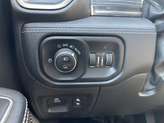 2019 Ram 1500 Limited Crew Cab 4x4 57 Box