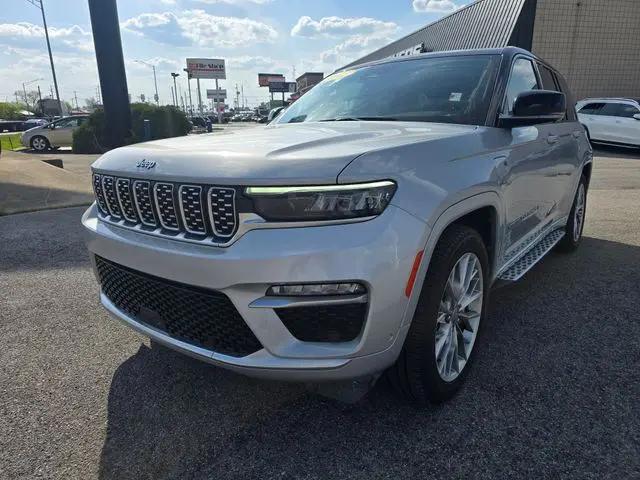 2023 Jeep Grand Cherokee Summit