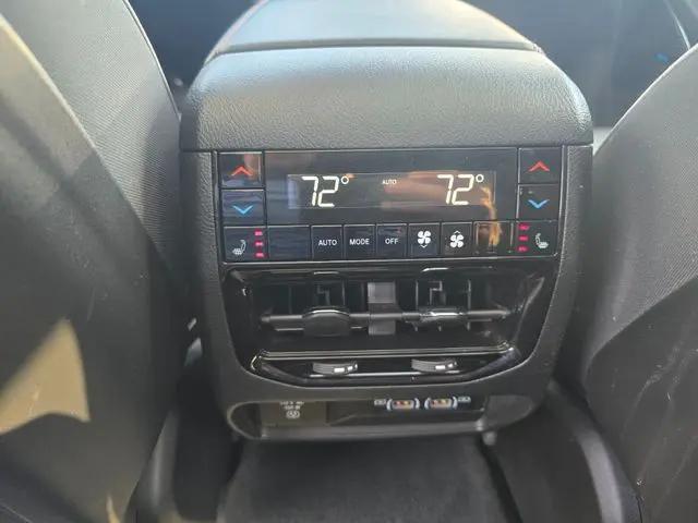 2023 Jeep Grand Cherokee Summit