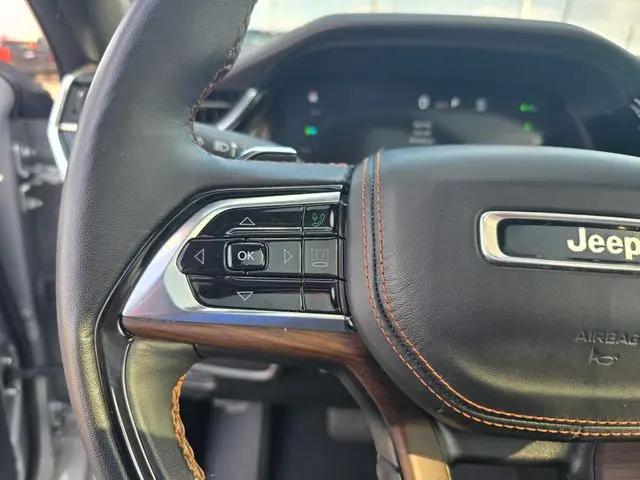 2023 Jeep Grand Cherokee Summit