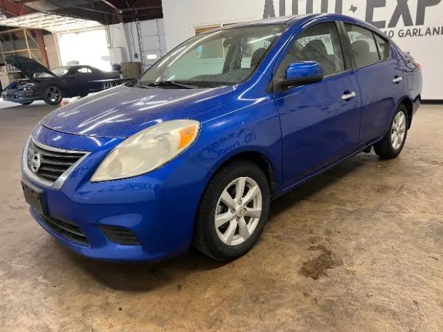 2014 Nissan Versa 1.6 SV