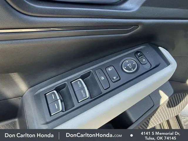 2025 Honda Accord Sedan SE