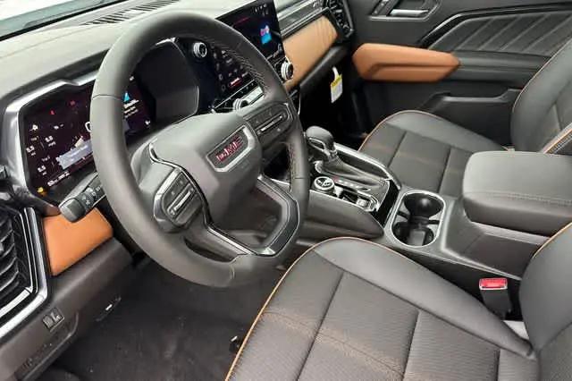 2026 GMC Canyon AT4, 4WD