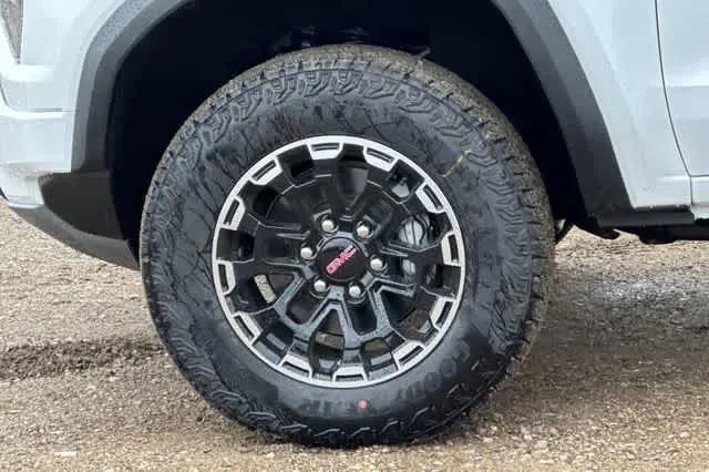2026 GMC Canyon AT4, 4WD