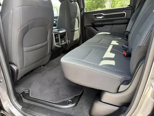 2023 Ram 1500 Big Horn Crew Cab 4x4 5'7" Box