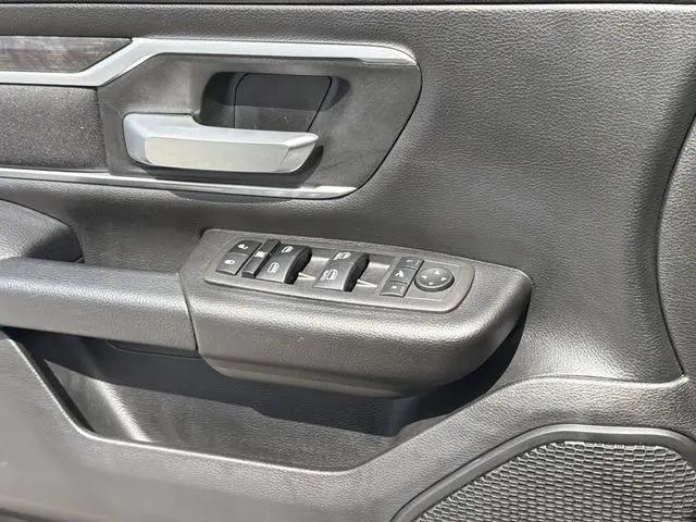 2023 Ram 1500 Big Horn Crew Cab 4x4 5'7" Box