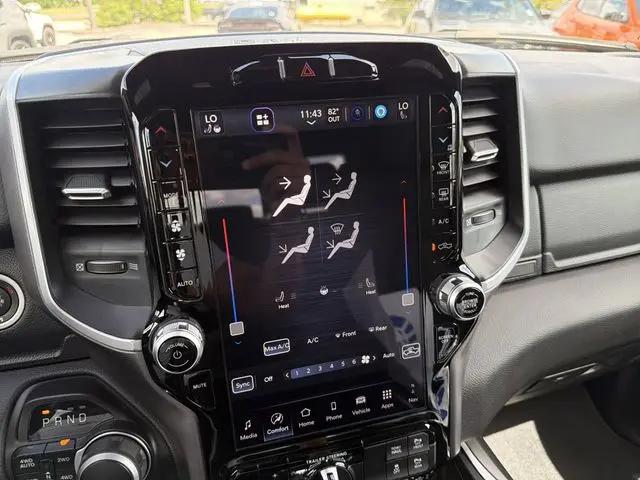 2023 Ram 1500 Big Horn Crew Cab 4x4 5'7" Box