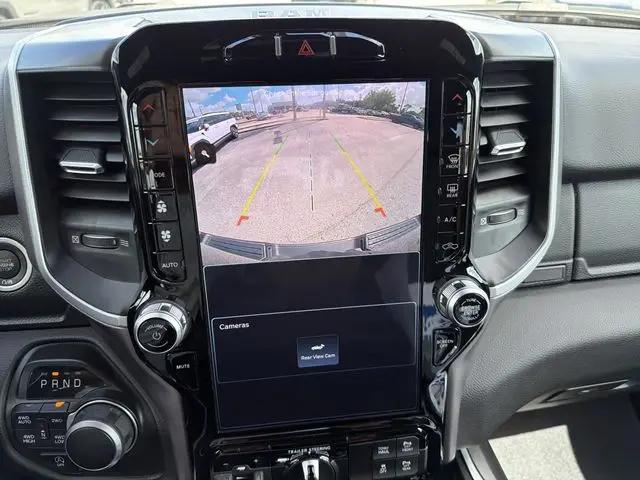 2023 Ram 1500 Big Horn Crew Cab 4x4 5'7" Box