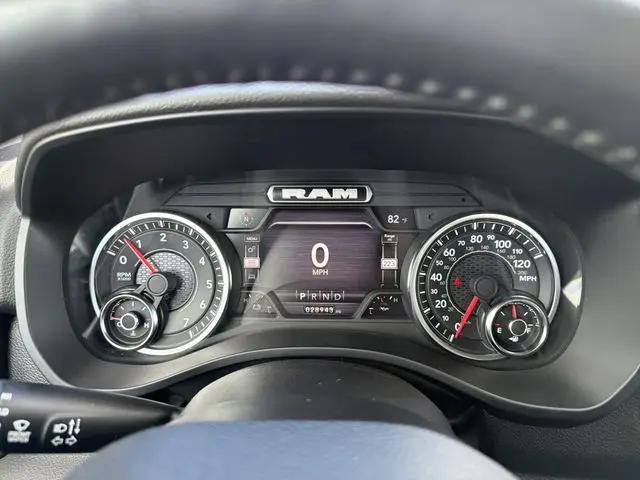 2023 Ram 1500 Big Horn Crew Cab 4x4 5'7" Box