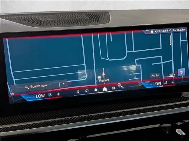 2024 BMW X7 M60i