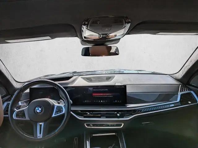 2024 BMW X7 M60i