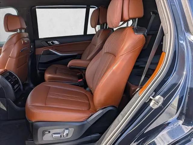 2024 BMW X7 M60i