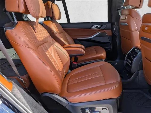 2024 BMW X7 M60i