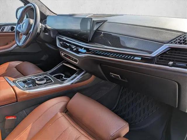 2024 BMW X7 M60i