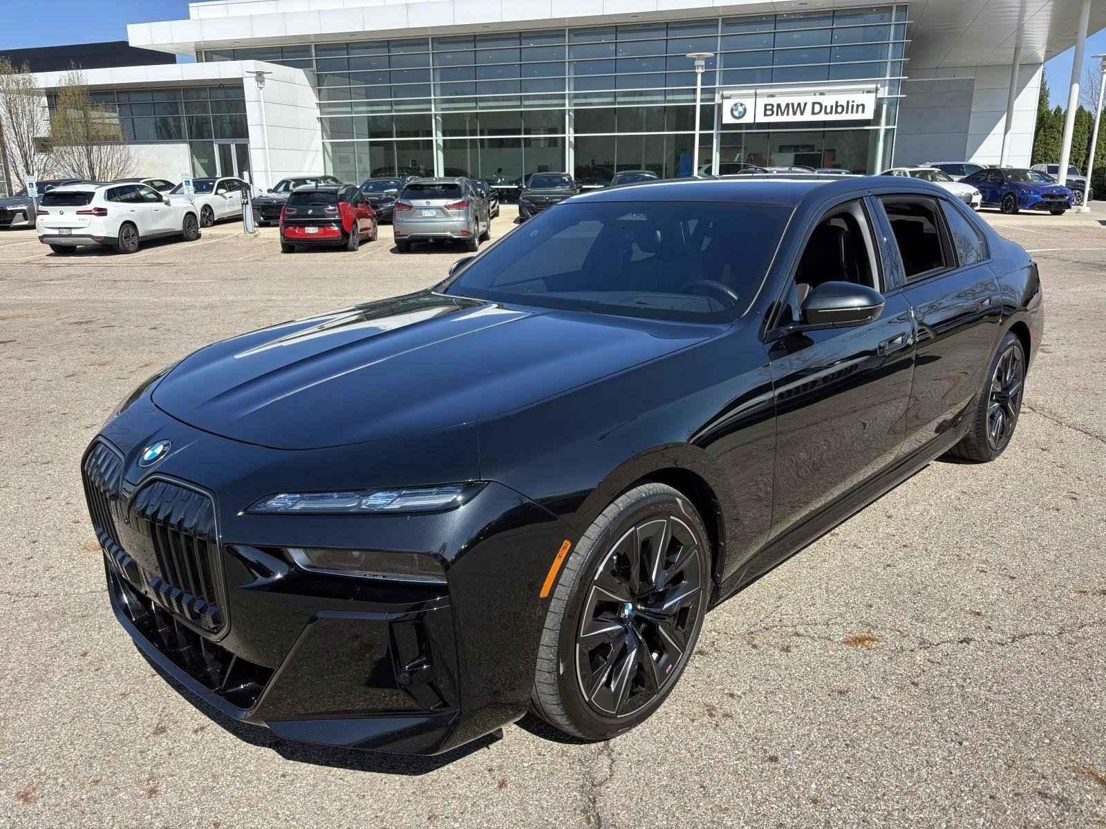 /2024 BMW 760i