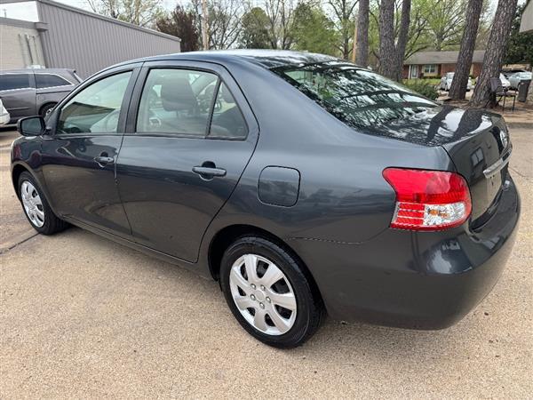 2012 Toyota Yaris Unknown