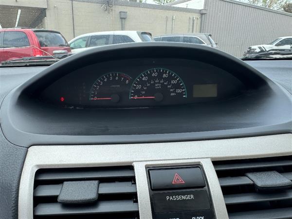 2012 Toyota Yaris Unknown