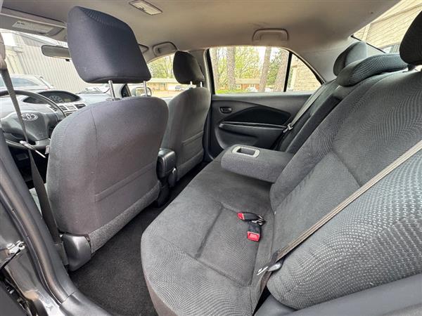 2012 Toyota Yaris Unknown