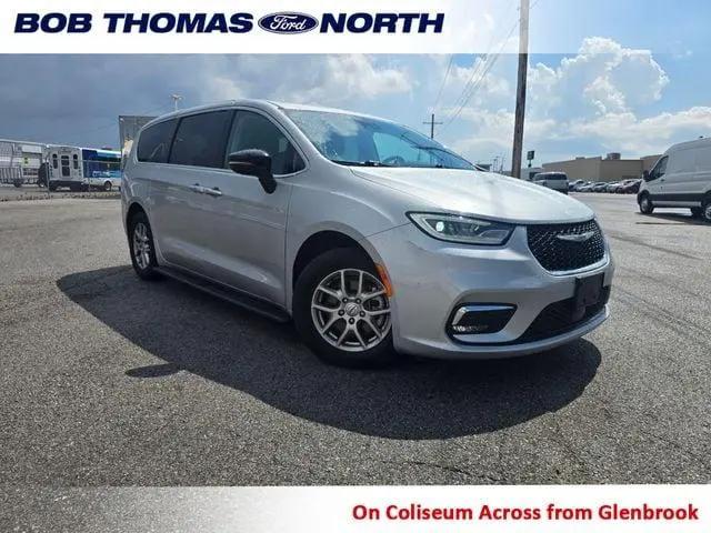 2024 Chrysler Pacifica Touring L for sale in Fort Wayne, IN