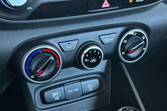 2026 Hyundai Venue SE