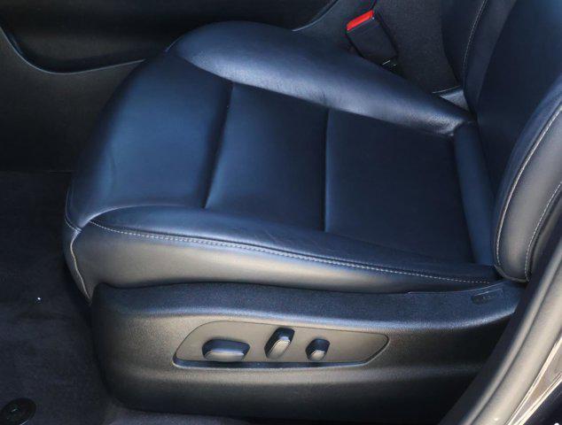 2023 Cadillac XT4 FWD Premium Luxury