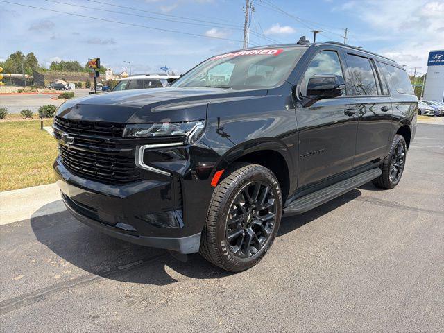 2023 Chevrolet Suburban 4WD RST
